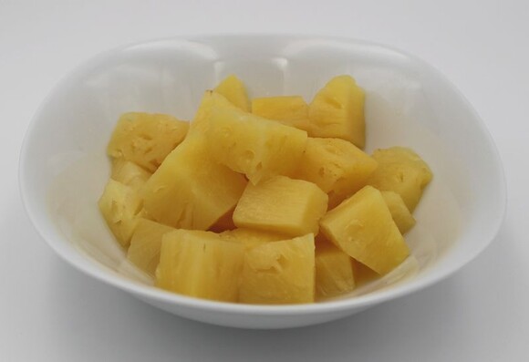 pineapple pieces in tins organic