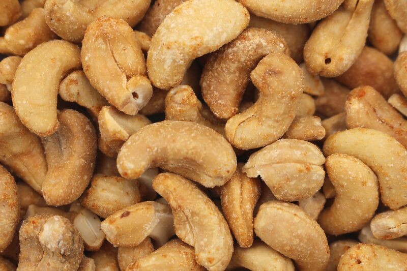 cashewkernels roasted salted with chili organic