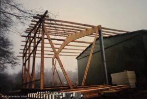 Holzst&auml;nderwerk einer neuen Halle im Bau